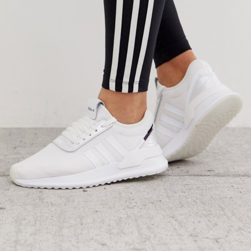 Adidas shoes white